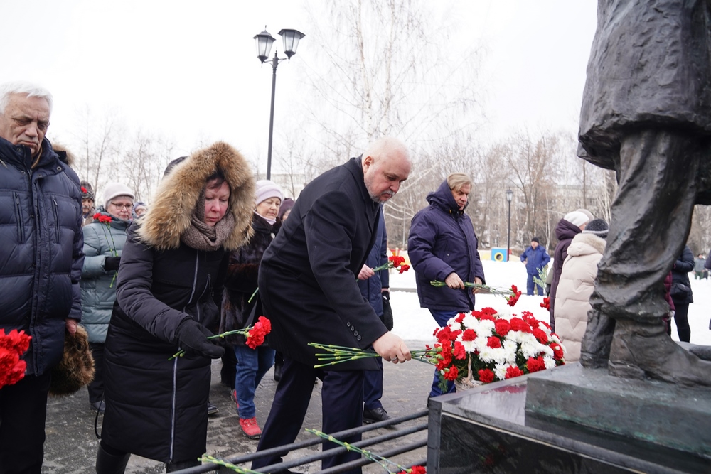 В КуZбассе проходят мероприятия, посвященные 80-летию освобождения Ленинграда от блокады В КуZбассе проходят мероприятия, посвященные 80-летию освобождения Ленинграда от блокады