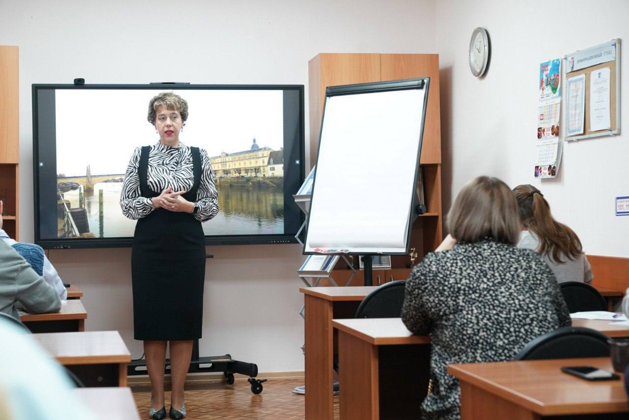 В Кузбассе продолжается переподготовка по дополнительной профессиональной программе «PR-менеджмент организации сферы культуры» В Кузбассе продолжается переподготовка по дополнительной профессиональной программе «PR-менеджмент организации сферы культуры»