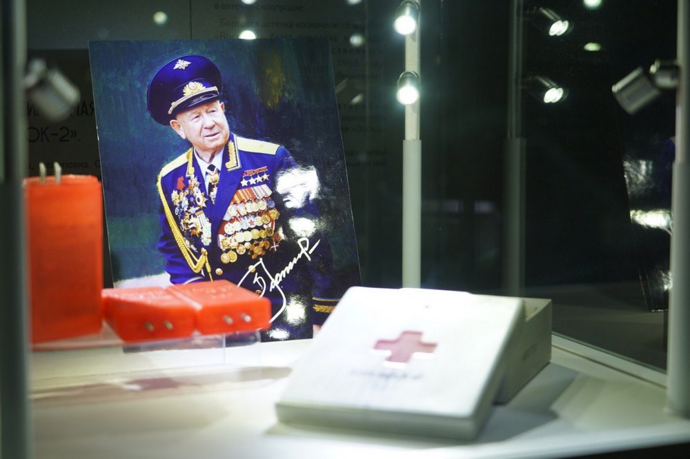 Кузбасс отмечает 90-летие Алексея Леонова Кузбасс отмечает 90-летие Алексея Леонова