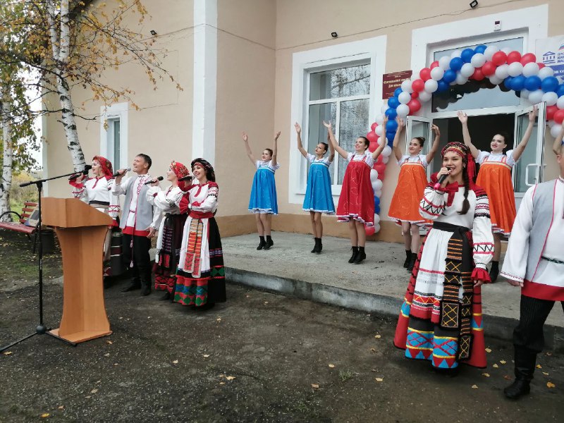 В селе Святославка открылся обновленный Дом культуры В селе Святославка открылся обновленный Дом культуры