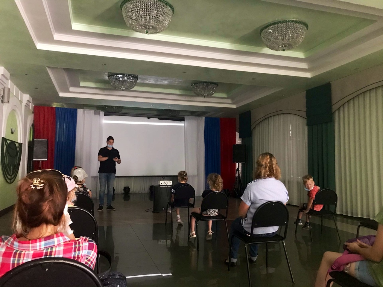 Показ детского фильма «Сказка о потерянном времени Показ детского фильма «Сказка о потерянном времени