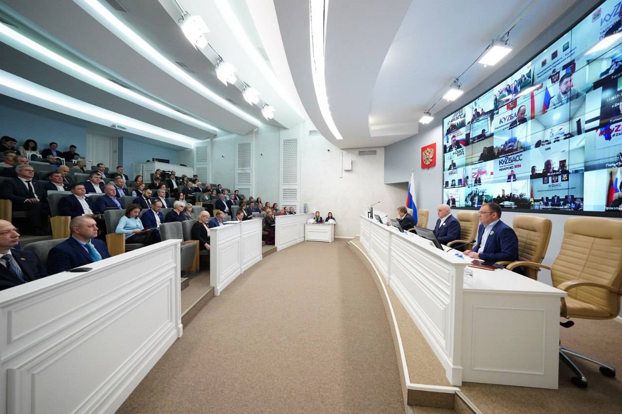 Сергей Цивилев: Кузбасс полностью готов к проведению выборов Президента России Сергей Цивилев: Кузбасс полностью готов к проведению выборов Президента России