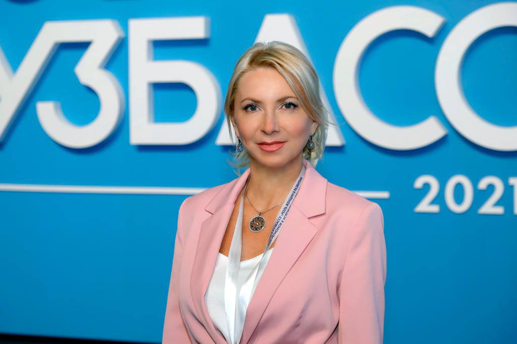 Поздравление с трехсотлетием Кузбасса от министра культуры и национальной политики Кузбасса Поздравление с трехсотлетием Кузбасса от министра культуры и национальной политики Кузбасса